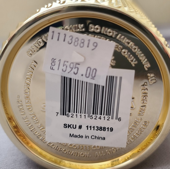 Starbucks Gold Cup 2022 Holiday Studded Bling Plastic Cold Cup Venti 24floz NWT - Picture 3 of 3